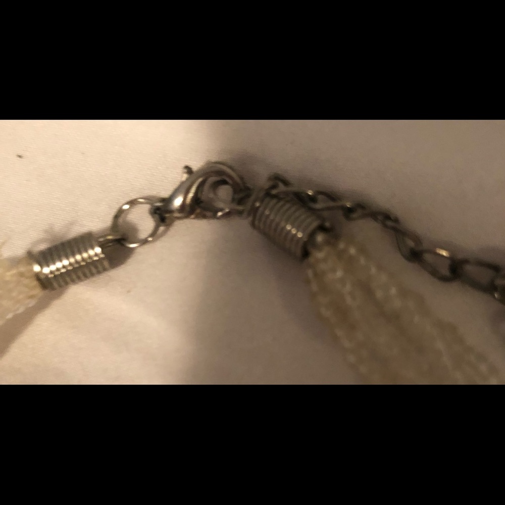 White Shell-like Choker - Picture 2 of 2